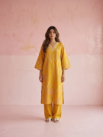 Yellow cotton kurta set with abstract print